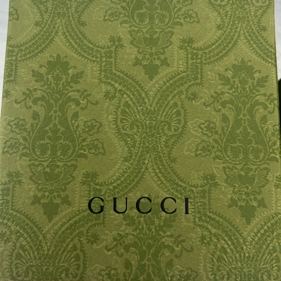 Gucci Watch. PERFECT CONDITION - Picture 3 of 4